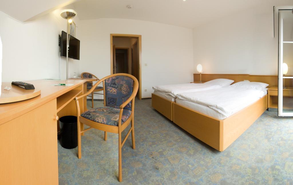 Landgasthaus Fischer Bad Nenndorf Bagian luar foto
